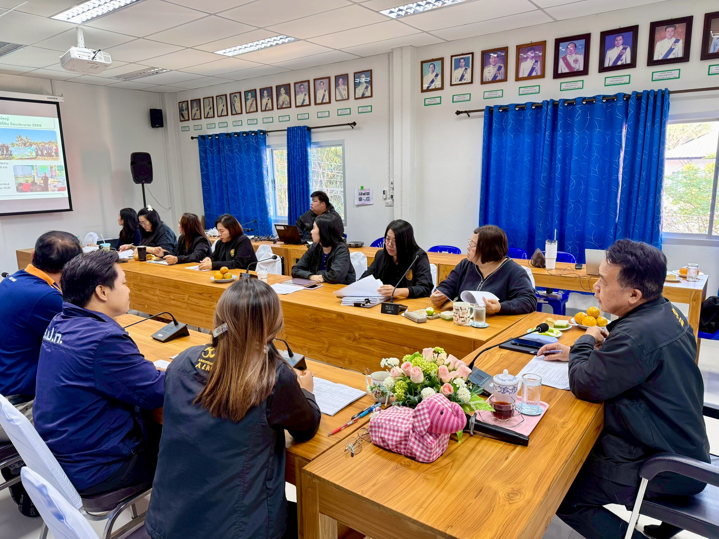 title - หัวหน้าผู้ตรวจราชการ ส.ป.ก. ประชุมตรวจติดตามความก้าวหน้าการดำเนินงาน ตามแผนงานตรวจราชการ ประจําปีงบประมาณ 2569 รอบที่ 1
